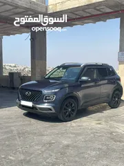  1 Hyundai Venue one million (V)