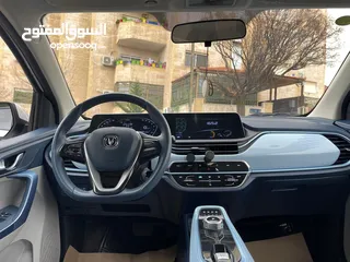  24 شانجان E-STAR صنف الفل 2024  للبيع اقساط من المعرض مباشره