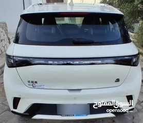  4 BYD 2023 دولفين