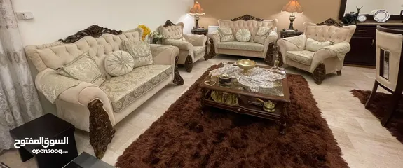  2 طقم صالون 9 مقاعد تفصيل شبه جديد