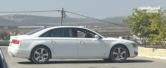  1 اودي A8/2011
