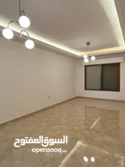  3 شقة 110م (2 نوم - 1 ماستر) طابق اول. للايجار السنوي في اجمل مناطق ام اذينة