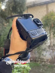  2 كاميرا كانون 800D توب نظافه للبيع مع عدستين