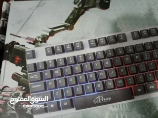  11 كيبورد زائد ماوس جيمنج استعمال خفيف جدا استيلام عند العنوان الآتي اليادودة شارع محسن هلال القيسي