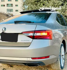  10 سكودا سوبير بنزين 2019 قوه محرك 2000 بجي 4 /4  280حصان تامين وترخيص شامل لعام كامل عداد قليل