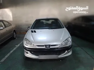  1 سياره بيجو  206  موديل  2006  للبيع  لون فضي   بحاله جيده جدا