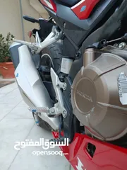  11 تخفيض في السعر Honda CBR500R 2022 شبه صفار