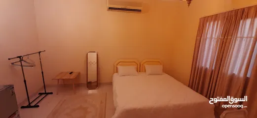  6 An offer for rent rooms in Azaiba