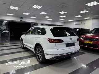  5 Volkswagen Touareg 2019