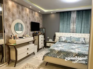  2 شقه قدس للبيع بسبب السفر