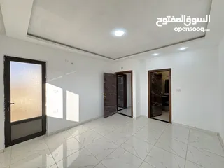  26 شقة مميزة باطلالة دائمة مساحة 165م بتشطيبات مميزة باجمل مناطق صويلح قرب الجبيهة