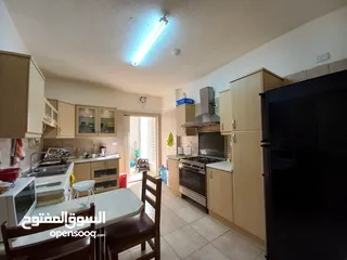  5 شقة مفروشة للإيجار 165م2 ( Property 18566 )