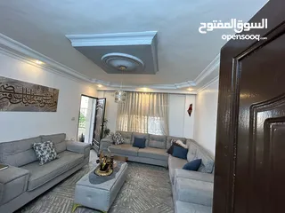  2 للبيع شقة مميزة بمساحة 150 متر مربع - تشطيبات سوبر ديلوكس - رائعة للعائلات!  منطقة راقية جداً