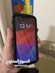  12 آيفون 11 برو ماكس بحالة وكاله مع ‏عظمة مساحة 64 جيجا  بطارية 89٪؜ استعمال سنه وارد كندي