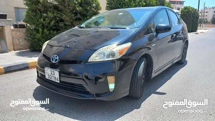  1 تويوتا بريوس لون اسود ملوكي 2014 فحص 3 جيد بسعر مغري قابل للبدل
