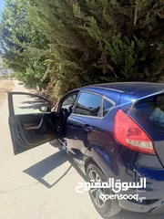  8 فورد فوكس2012