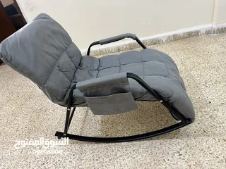  2 كرسي هزاز للبيع بداعي السفر