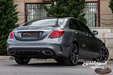  6 Mercedes C200 2019 Mild hybrid Amg kit Night Package   السيارة وارد الشركة و قطعت مسافة 83,000 كم