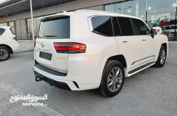  19 تويوتا لاندكروزر VXR ابيض 2024 Toyota Land Cruiser White VXR