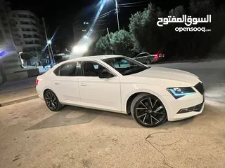  5 سكودا سوبير للبيع