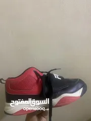  1 حذاء FLA مستعمل خفيف