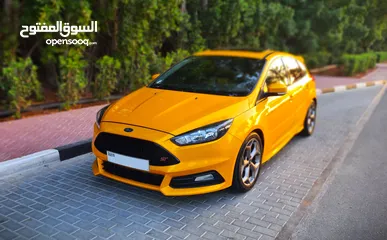 1 First Owner - GCC - SYNC 3 - Ford Focus ST 2016