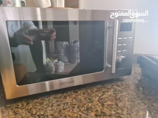  7 Microwave with grill