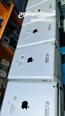  2 Apple ipads
