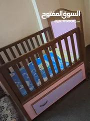  1 تخت اطفال تفصيل خشب زان