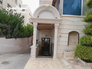  1 شقه شبه أرضى قرب دوار الجاذبية