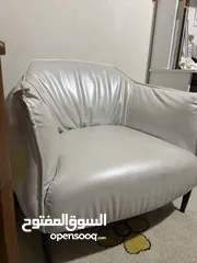  3 كرسي جلد فخم ارجل حديد