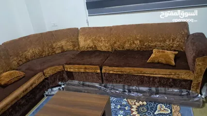  4 طقم كورنر 10 مقاعد بحالة جيدة جداً للبيع