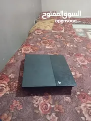  1 بلايستيشن 4 للبيع بحاله الوكاله