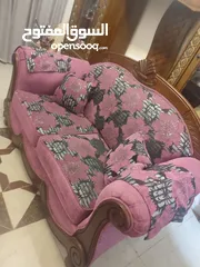  2 طقم كنب ضيوف كامل بحاله جديده 180دينار وبوفيه 75 دينار