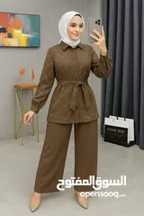  5 قميص ساده مدهب مع حزام و بنطلون