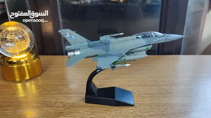  15 نموذج طائرة حديد F16