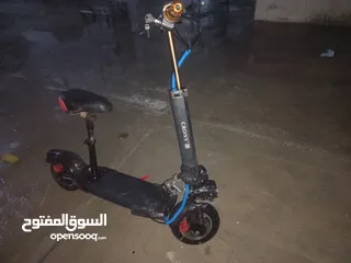  2 سكوتر كهربائي مستعمل للبيع 