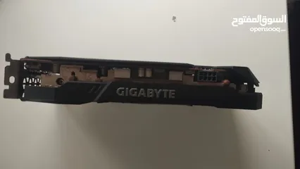  6 كرت شاشة rx 5500 xt 8g نسخة gigabyte