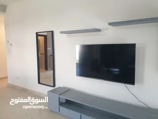  3 جبل عمان شقة فخمة 2 نوم للإيجار ذو مواصفات خاصة