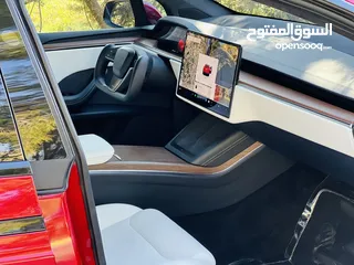  3 تيسلا X. الشكل الجديد اتسكور    87 +B.