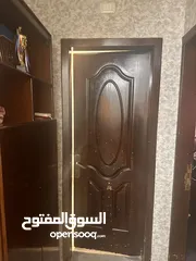  1 أبواب خشب مستعملات للبيع