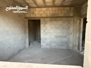  10 شقة عظم للبيع