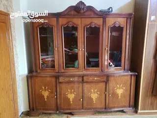  1 خزانه (بوفيه) خشب فاخر