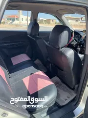  7 هيونداي توسان بحالة ممتازة جدا فحص كامل 7 جيد ومالك اول بالاردن للبيع