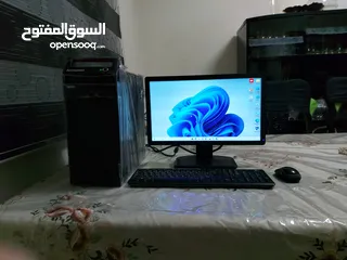  4 كمبيوترات مكتبية مع ملحقاته بي اسعار رخيصة