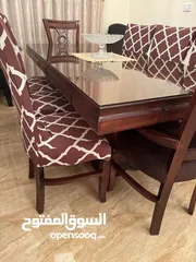  7 غرفة ضيوف مميزة مع طاولة سفرة