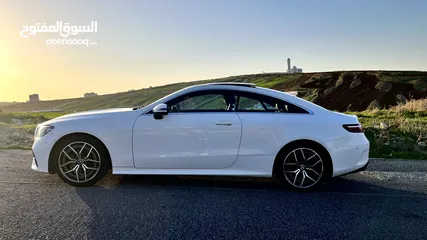  1 Mercedes E200 Coupe - 2021