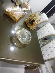  1 طاولة صفرة