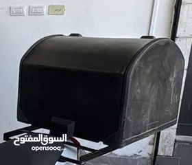  1 صندوق ديلفري لون اسود عازل