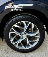  8 هنداي فينيو V سعر بأقل من التكلفة اخر سيارتين